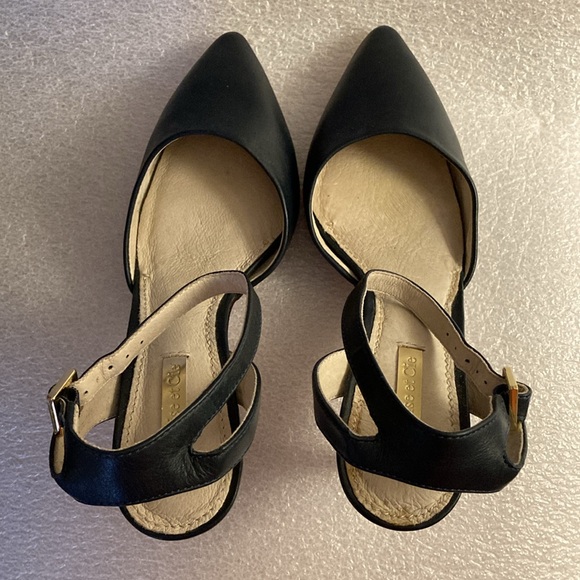 NWOT - Louise et Cie Marine Blue Ankle Strap Leather Heel Shoes - Sz 6.5M/36.5* - Picture 14 of 16